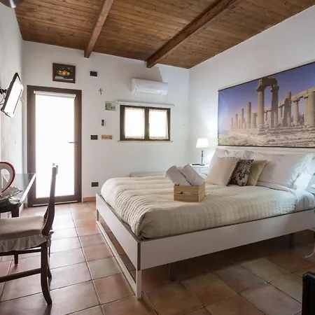 Eyexei Domus 4* أغريجنتو