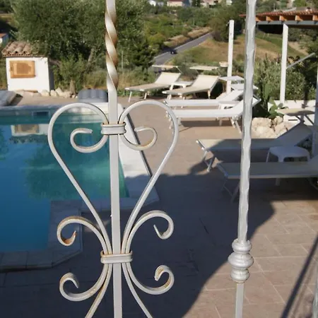 Eyexei Domus 4*