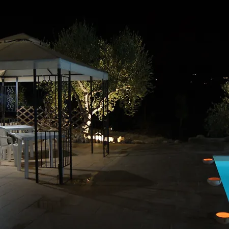 Eyexei Domus Couette-café 4*
